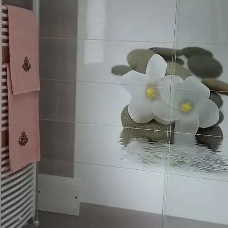 Sissi House Flowers * Gravedona